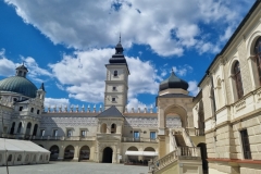 wycieczka-do-kalwarii-paclawskiej-i-krasiczyna-35